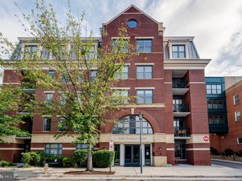 1111 Oronoco Street