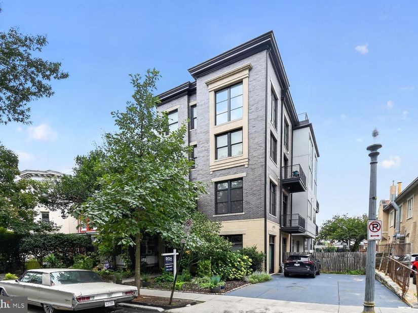 1767 Lanier Place NW 4, Washington DC 20009