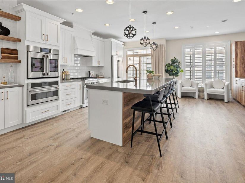 455 N George Mason Drive, Arlington VA 22203