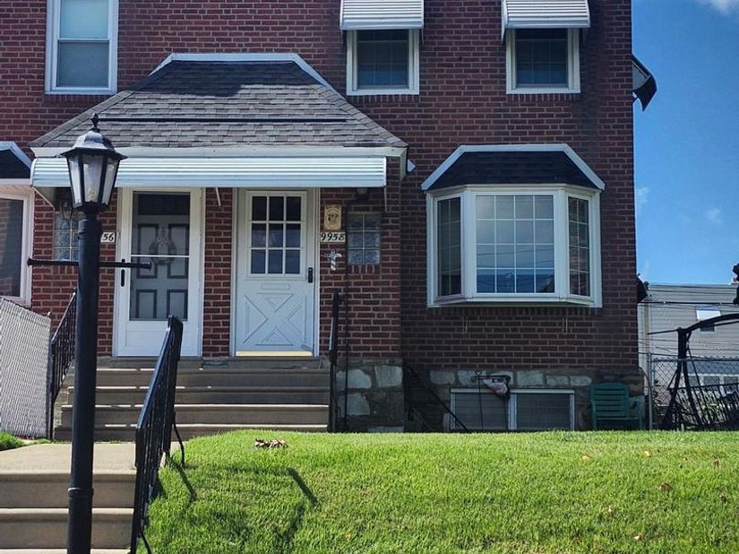9958 Ferndale Street, Philadelphia PA 19115