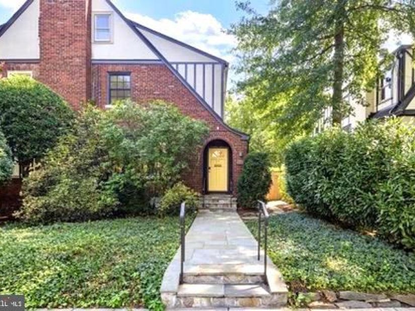 4205 38TH Street NW, Washington DC 20016