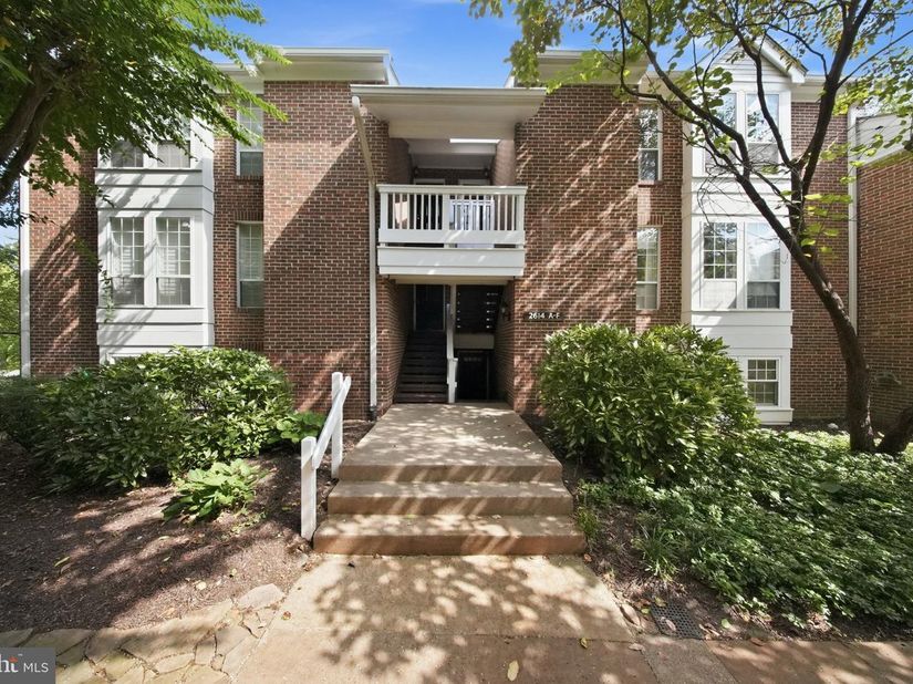 2614 S Arlington Mill Drive F, Arlington VA 22206