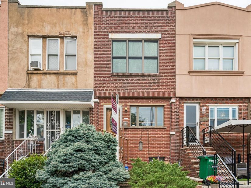 2816 S Marvine Street, Philadelphia PA 19148