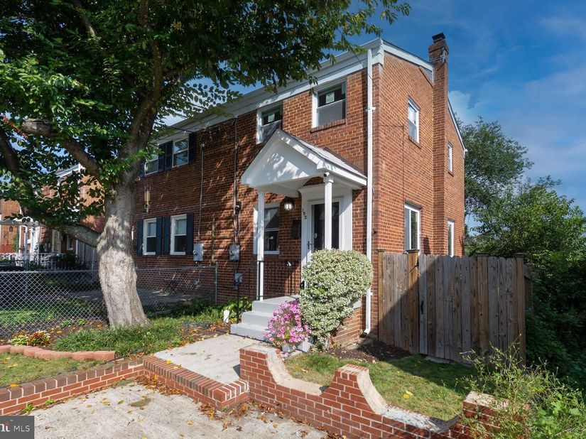 102 S Ingram Street, Alexandria VA 22304