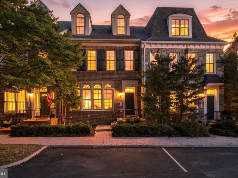 1412 Harvest Crossing Drive, Mclean VA 22101