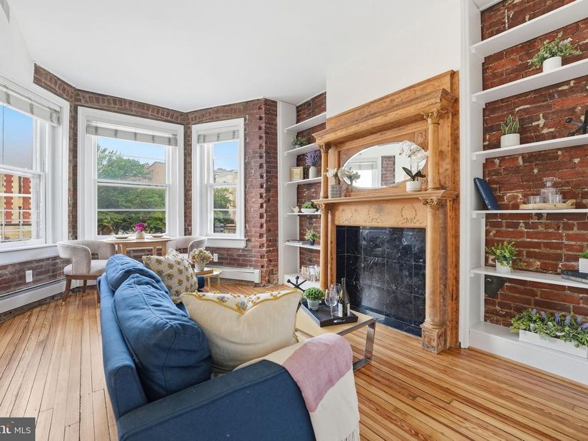 1933 18TH Street NW 203, Washington DC 20009