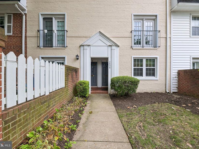 2808 S Wakefield Street C, Arlington VA 22206