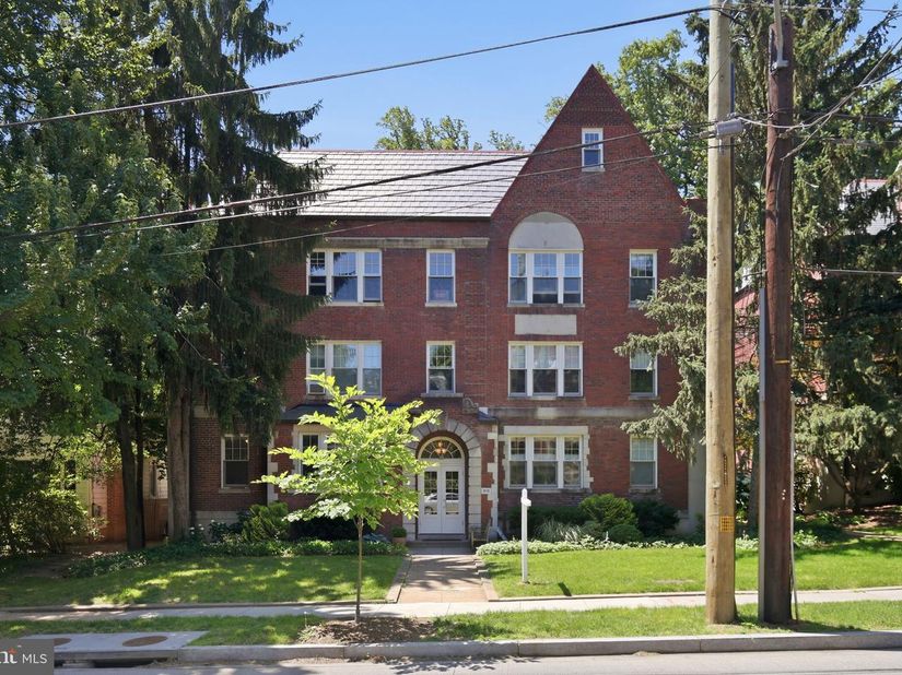 3018 Porter Street NW 103, Washington DC 20008