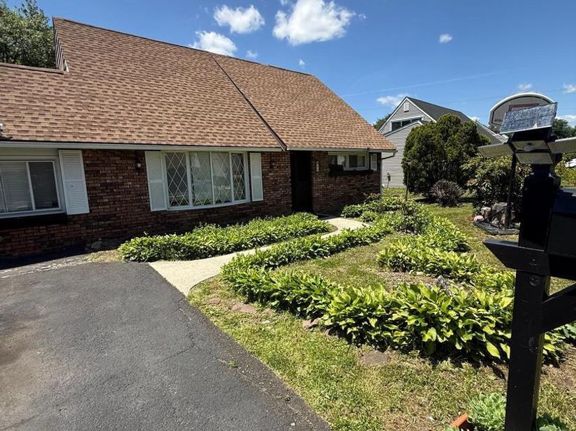 99 Kingwood Lane, Levittown PA 19055