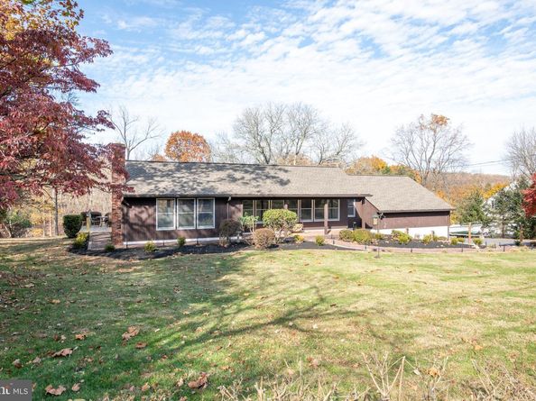 423 Brownsburg Road W, Newtown PA 18940