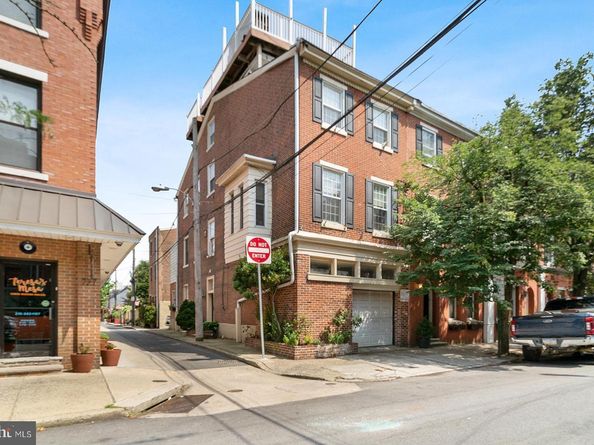 729 S 2nd Street A, Philadelphia PA 19147