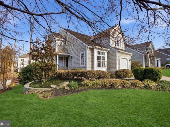 1285 Lamplighter Way, Reston VA 20194