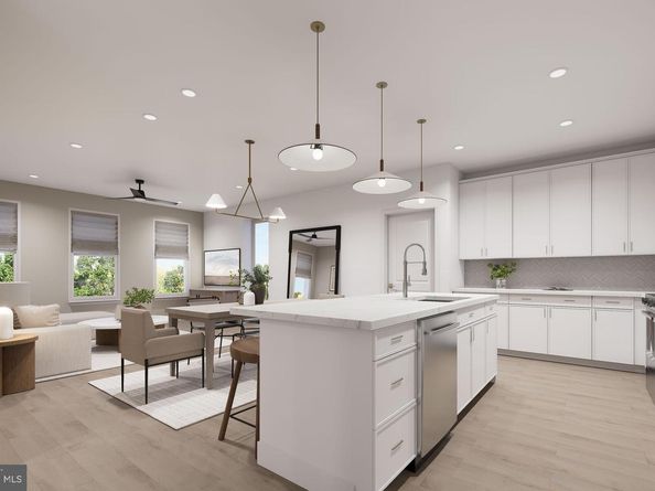 9475B Sprague Avenue 7, Fairfax VA 22031