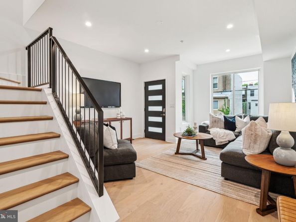 1409 S Napa Street, Philadelphia PA 19146