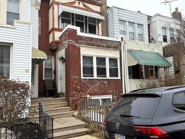 75 Lamport Road, Upper Darby PA 19082