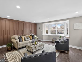 1309 E Cardeza Street