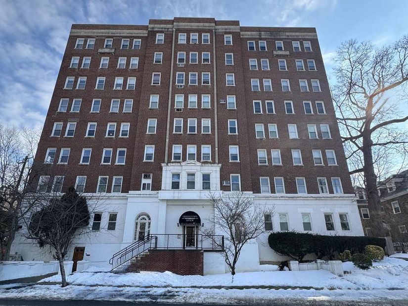 400 W Hortter Street 301, Philadelphia PA 19119