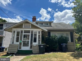 2639 Myrtle Avenue NE