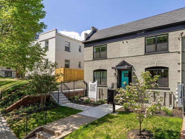 2606 41st Street NW 2, Washington DC 20007