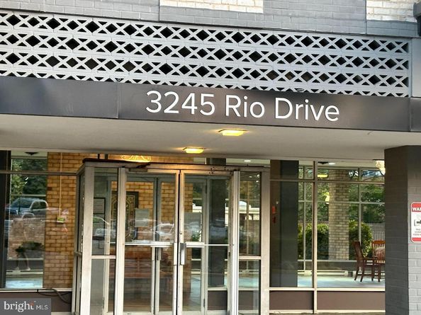 3245 Rio Drive 305, Falls Church VA 22041
