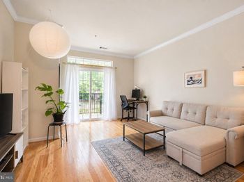 2465 Army Navy Drive