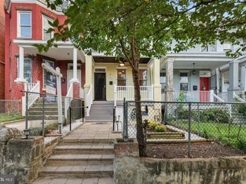 916 Shepherd Street NW