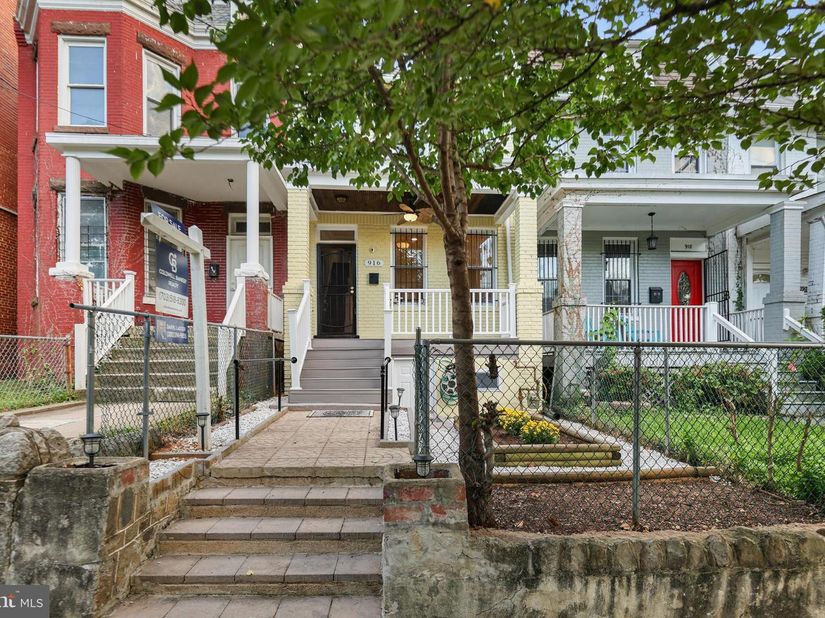 916 Shepherd Street NW, Washington DC 20011