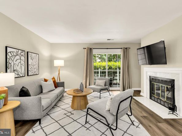2225 Lovedale Lane 303A, Reston VA 20191