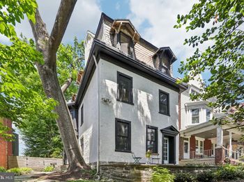 135 W Mount Pleasant Avenue