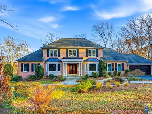 2007 Spring Branch Drive, Vienna VA 22181