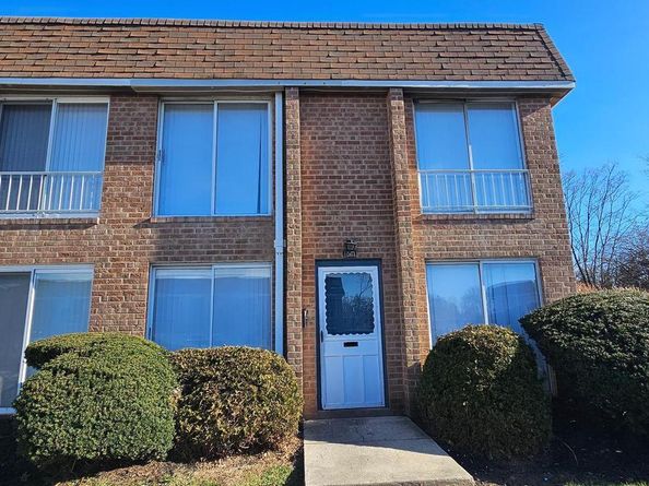 501 Germantown Court, Warminster PA 18974