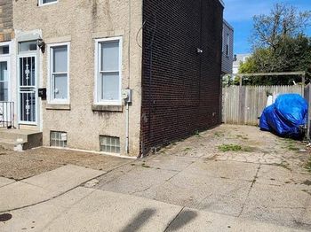 4742  4744 Melrose Street