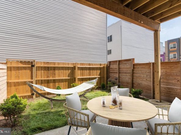 321 W Berks Street, Philadelphia PA 19122