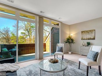 2118 S Quincy Street