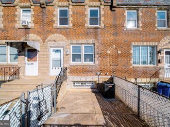 3005 Devereaux Avenue