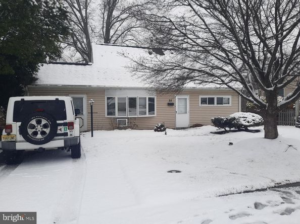 35 Viking Lane, Levittown PA 19054