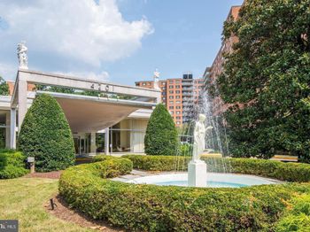 4201 Cathedral Avenue NW