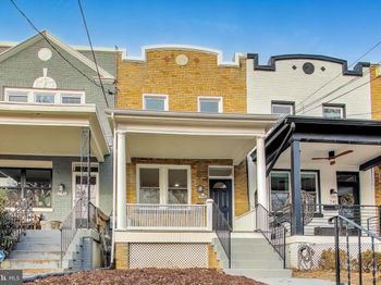 743 Hamilton Street NW