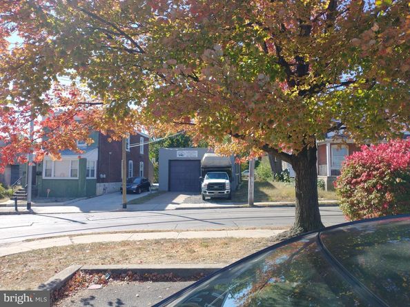 908 Cedar Avenue, Darby PA 19023