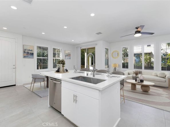 26 Prominence, Lake Forest CA 92630