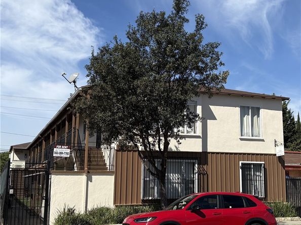 1885 Locust, Long Beach CA 90806