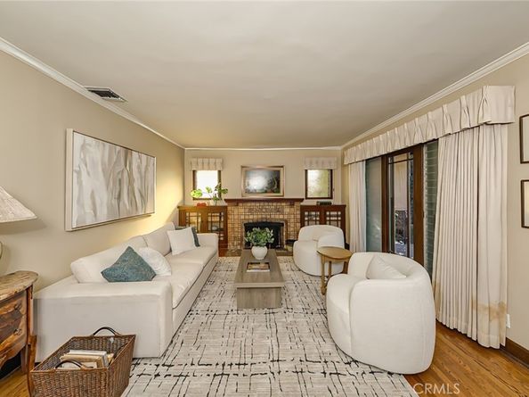 1042 E Tujunga, Burbank CA 91501