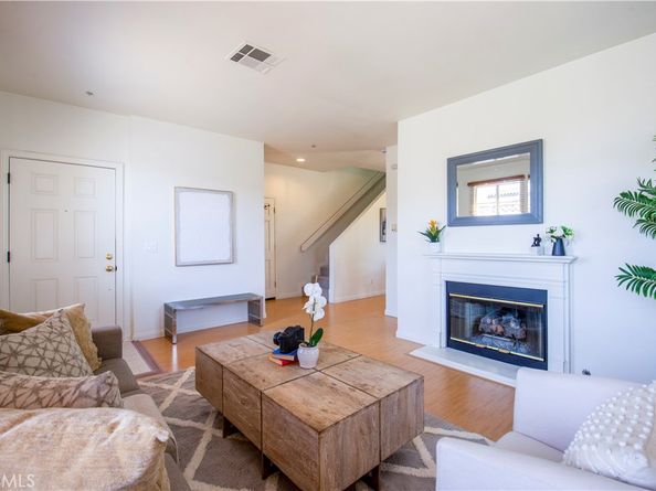 372 S Marengo Avenue 108, Pasadena CA 91101