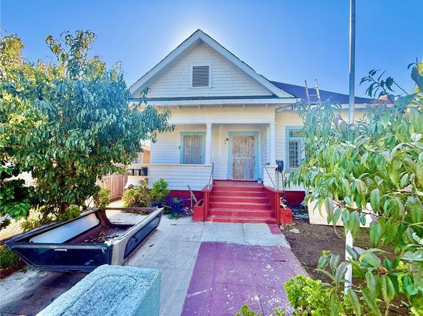 860 W 54th, Los Angeles CA 90037