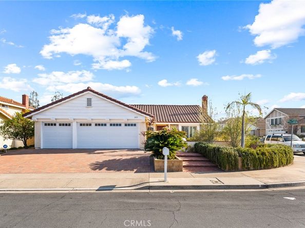 21072 Avenida Albercon, Lake Forest CA 92630