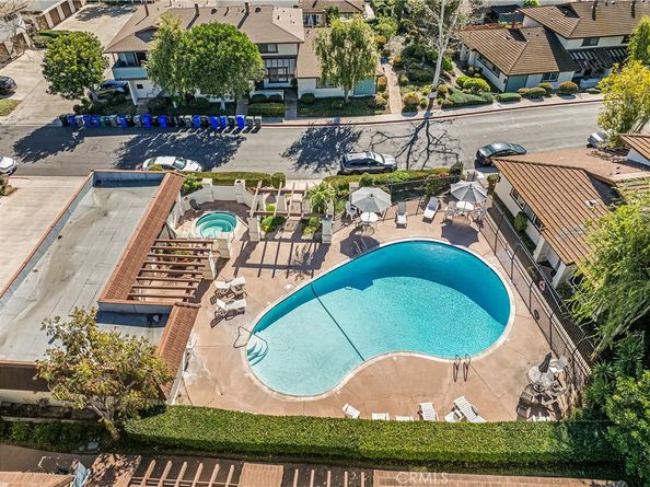 9830 Caminito Cuadro, San Diego CA 92129