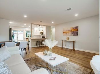 3839 Vista Campana S