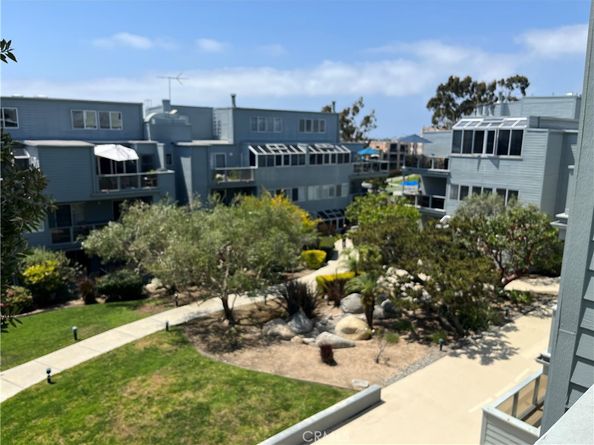 210 The Village 305, Redondo Beach CA 90277
