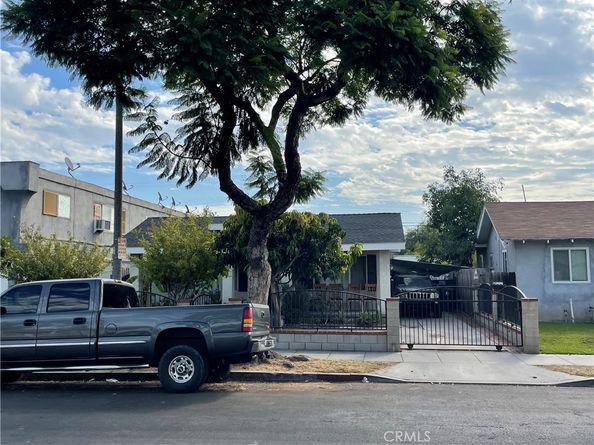 2366 Linden Avenue, Long Beach CA 90806