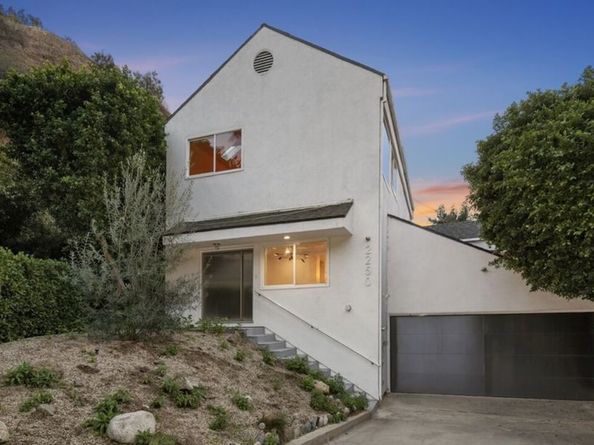 2250 Nichols Canyon Road, Los Angeles CA 90046